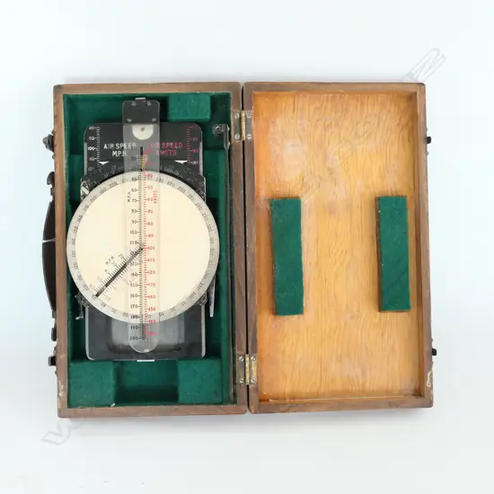 WWII AIR FORCE COURSE & SPEED CALULATOR MkII by W.G PYE & CO. LD., REF.6b/119, c.1939, IN ORIG BOX